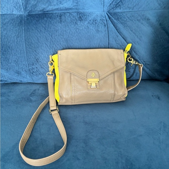 Tory Burch Rachel Envelope Grey Neon Yellow Crossbody Bag - Picture 5 of 14